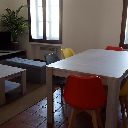 Appartement Au Coeur De カルカソンヌ エクステリア 写真